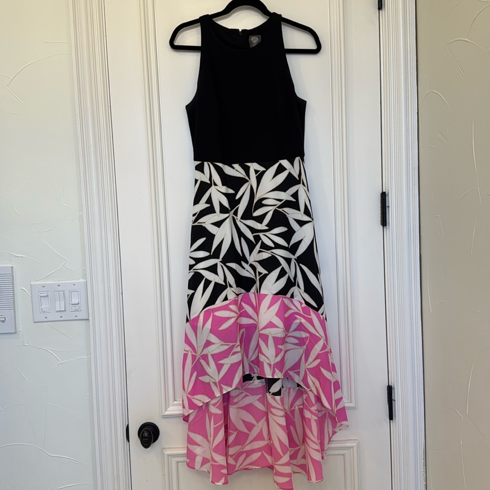 Vince Camuto mid length dress